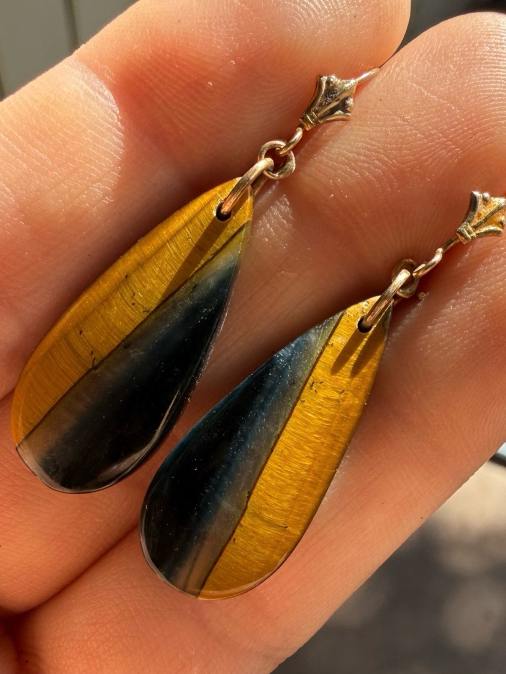 Rare handmade SOLID 14k gold genuine tigers eye leverback earrings